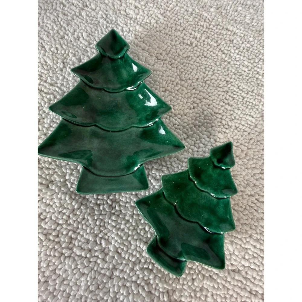 VTG 1976 Set of 2 Nesting Christmas Trees Green‎ Ceramic